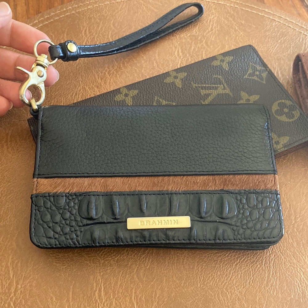 Brahmin wristlet wallet
